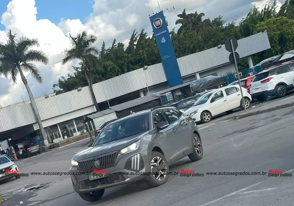 Flagra Peugeot 208 T200 Hybrid 2026