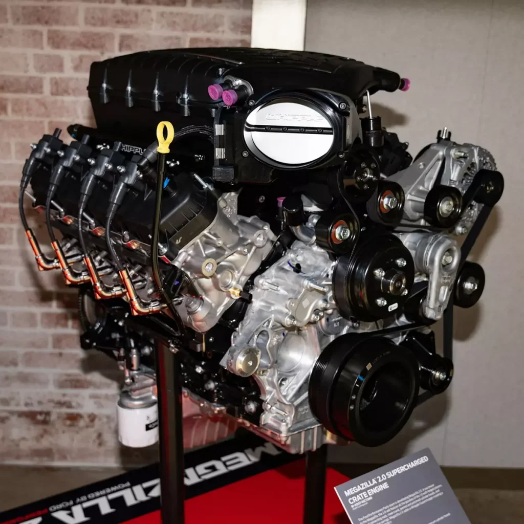  O lançamento inclui também o Coyote V8 5.0 L do Mustang Dark Horse, legalizado para as ruas, com mais de 800 cv