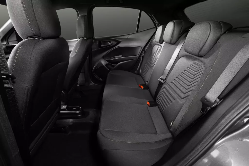 banco traseiro do Fiat Argo Drive CVT 2026 