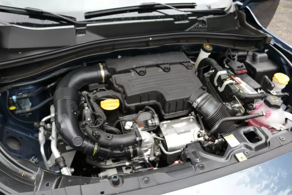 Motor do Fiat Fastback Impetus T200 Hybrid 2025