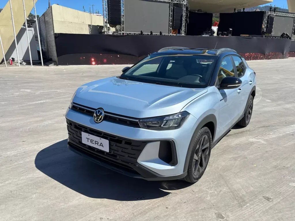 VW Tera High Outfit 2026 de frente na cor azul