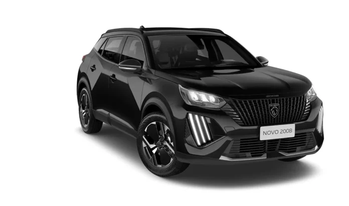 Peugeot 2008 Active 2025 de frente na cor preta