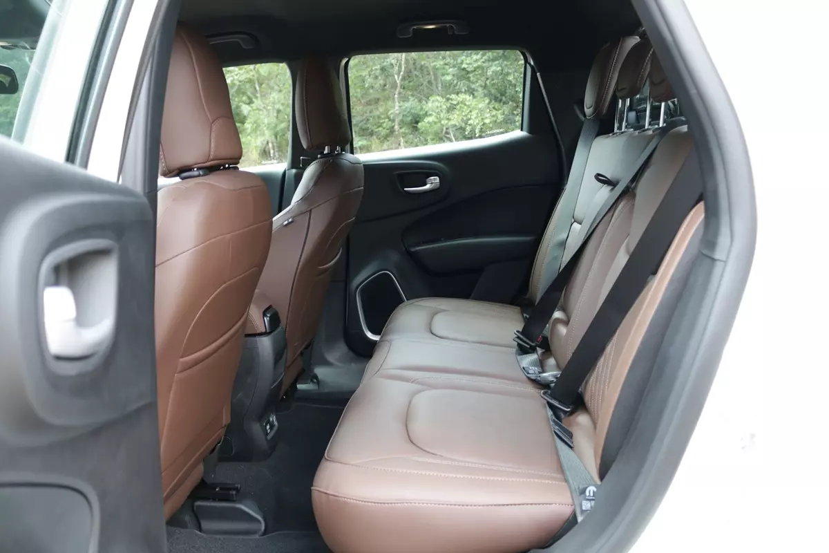 Banco traseiro da Fiat Toro Ranch 2.2 Turbodiesel 2025
