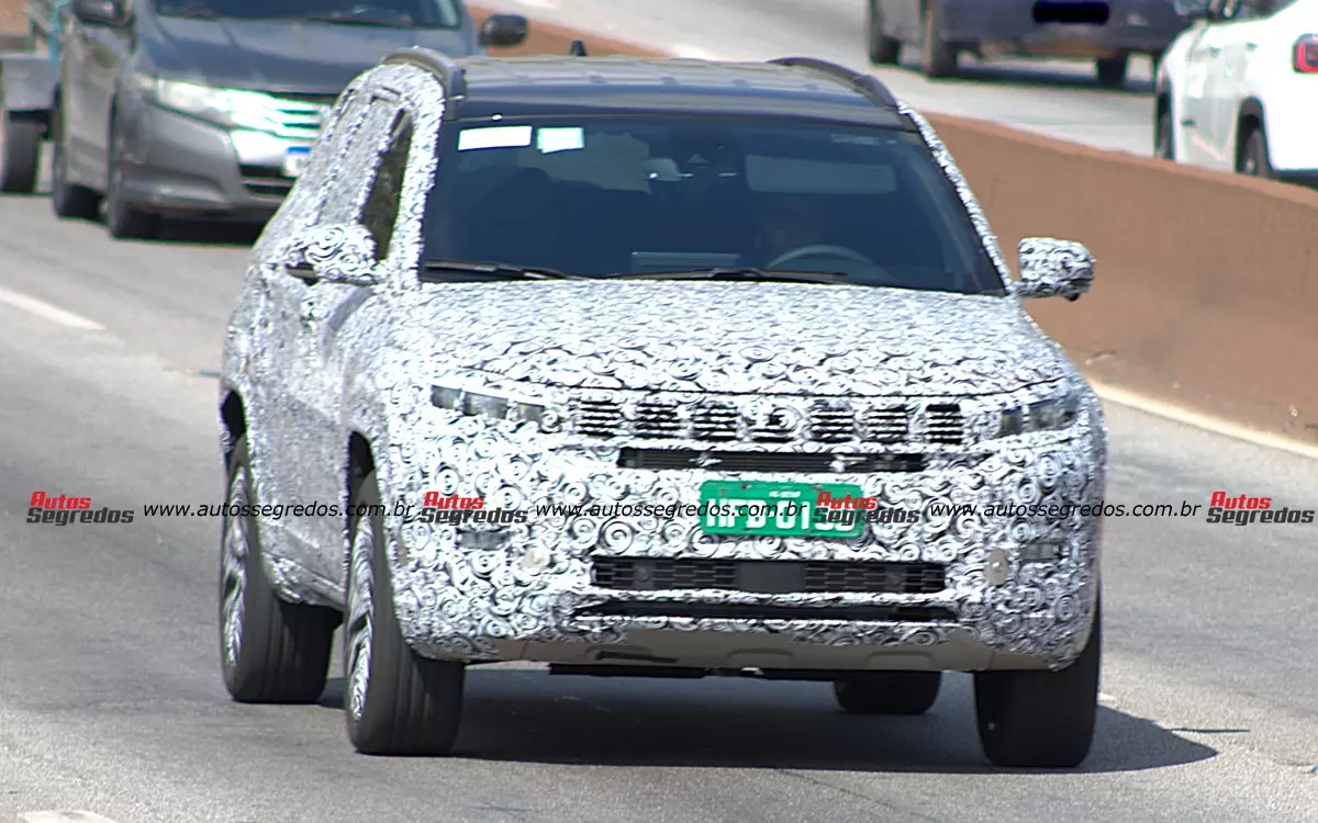 Flagra Jeep Commander 2026 