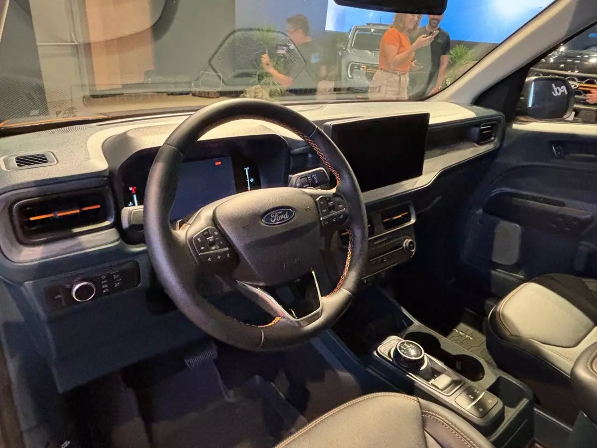painel da Nova Ford Maverick Tremor 2025 