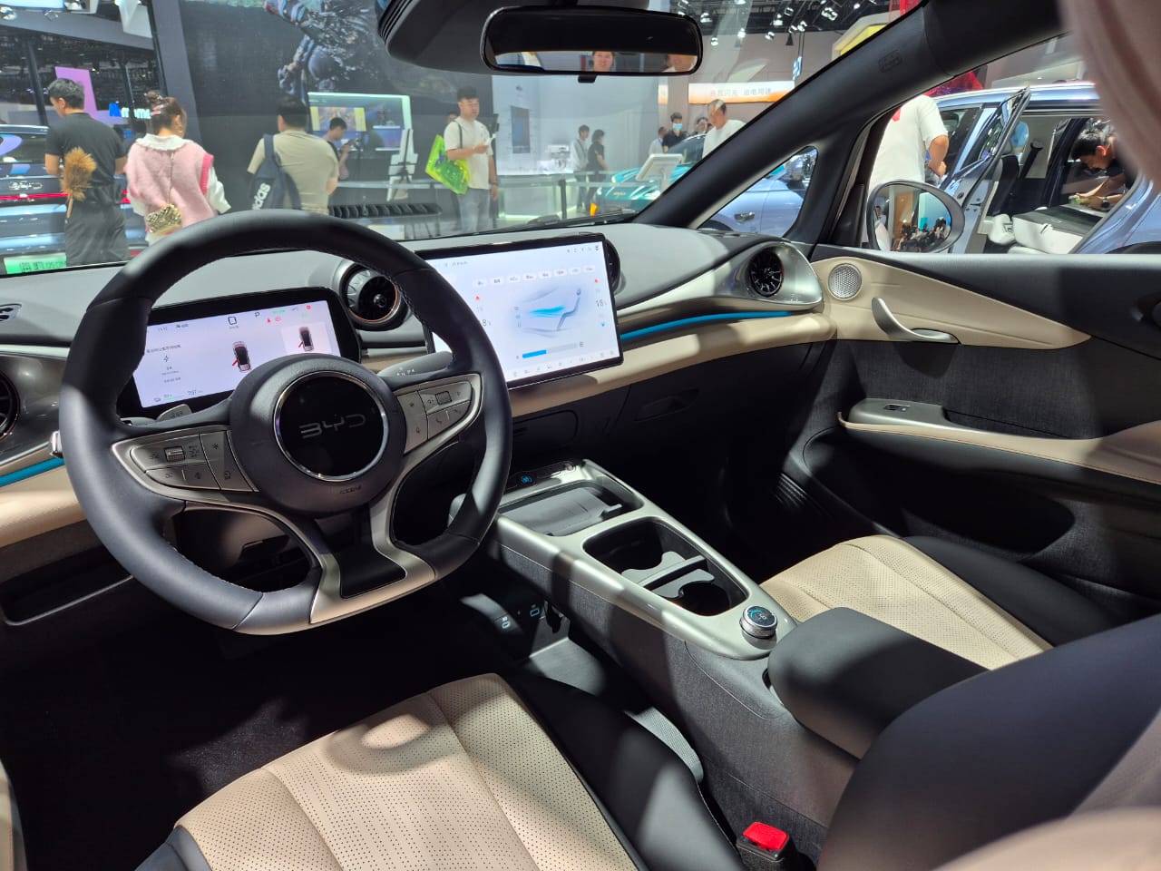 Interior do novo BYD Dolphin