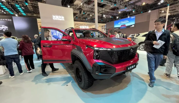 Changan Hunter interior Ram 1200 (11)