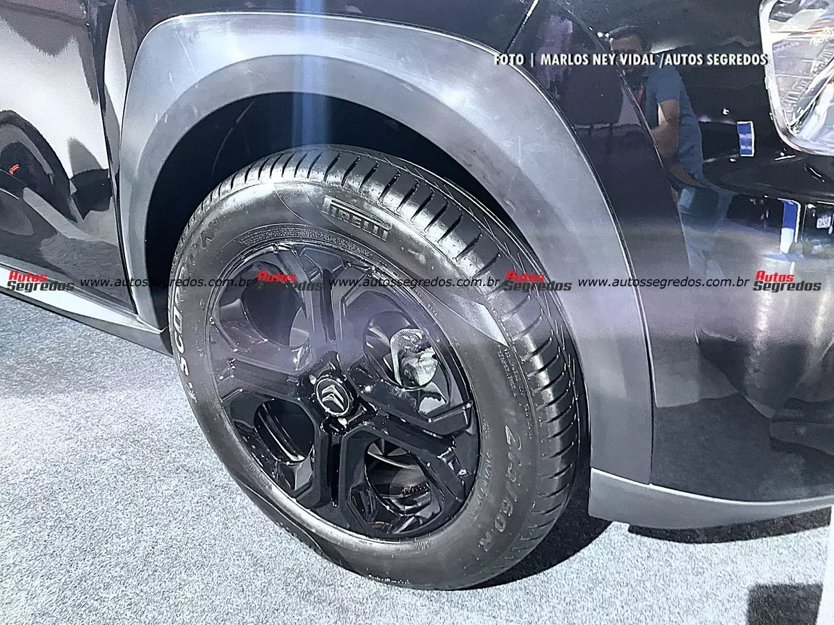 roda de 17" do Citroën Basalt T200 Dark 2026 