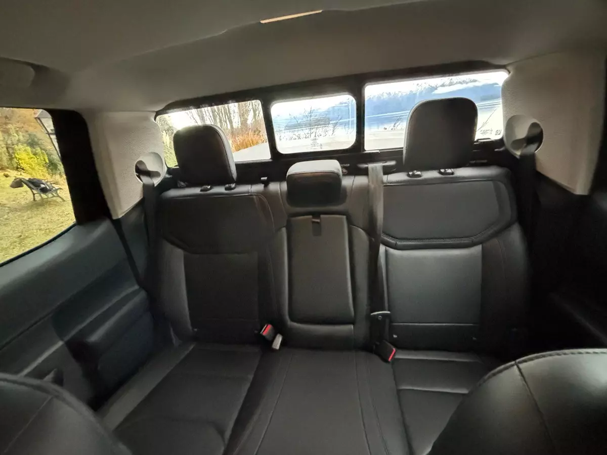 banco traseiro da Nova Ford Maverick Lariat Black 2025 
