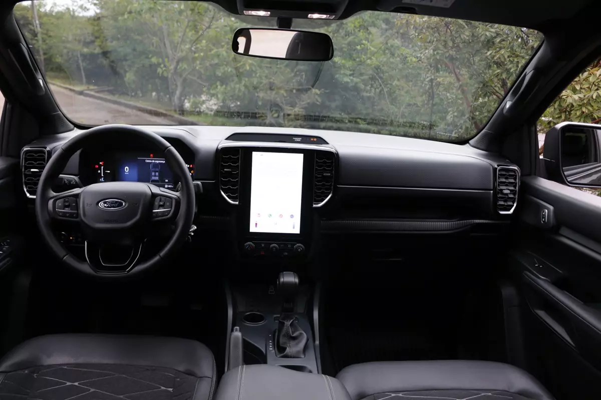 painel da Nova Ford Ranger Black 2025  