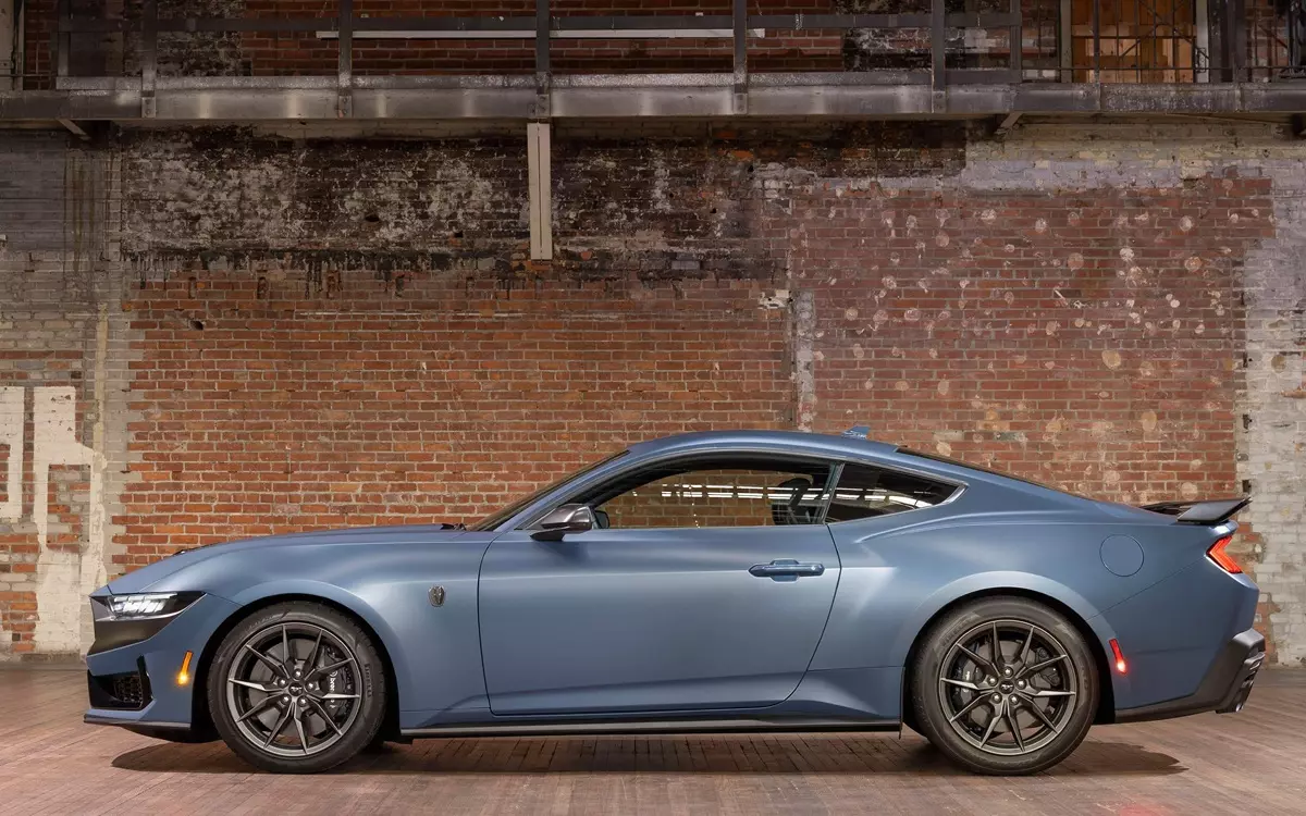 Novo Ford Mustang Dark Horse 2025 