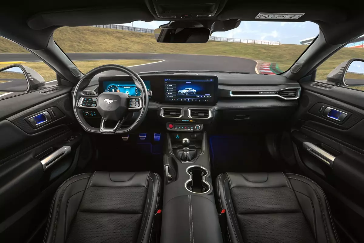 painel do Novo Ford Mustang GT manual 
