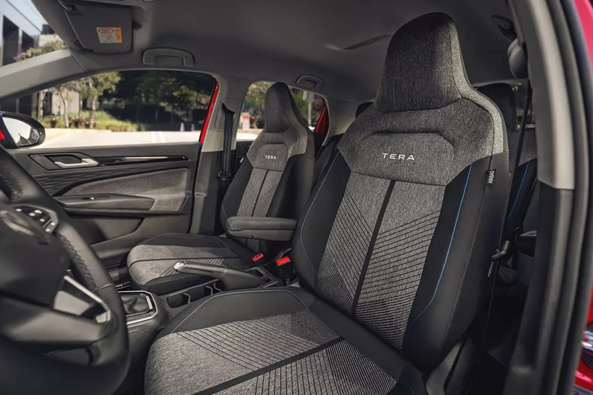 bancos dianteiros do Novo VW Tera Comfort 170 TSI 2026 