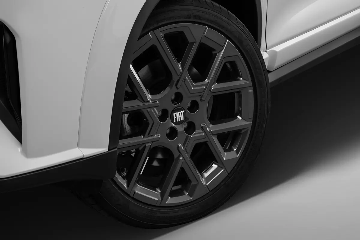 roda do Fiat Fastback Impetus Turbo 200 Hybrid 2026  