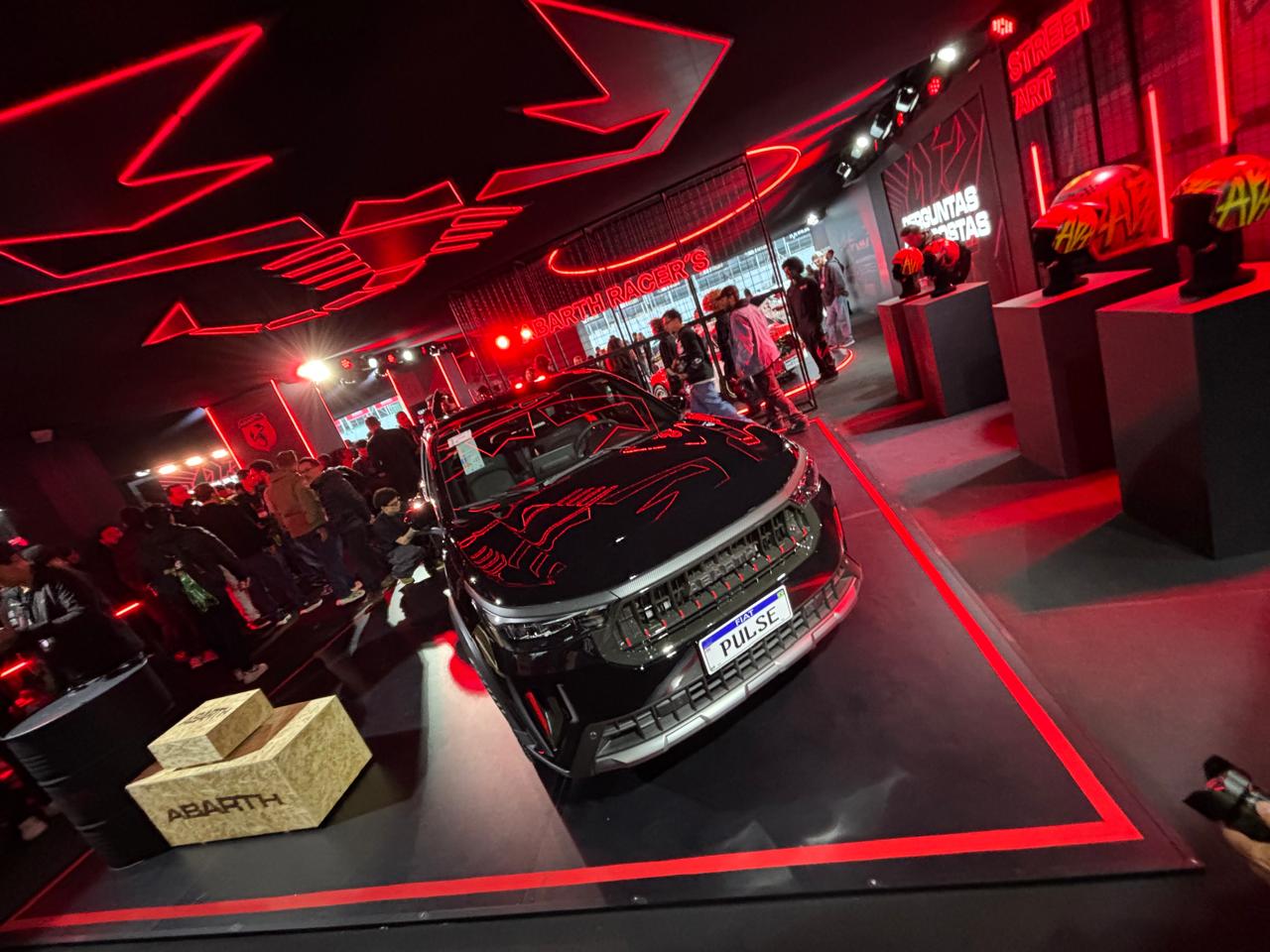 Fiat Pulse Abarth Turbo 270 2026 de frente na cor preta 