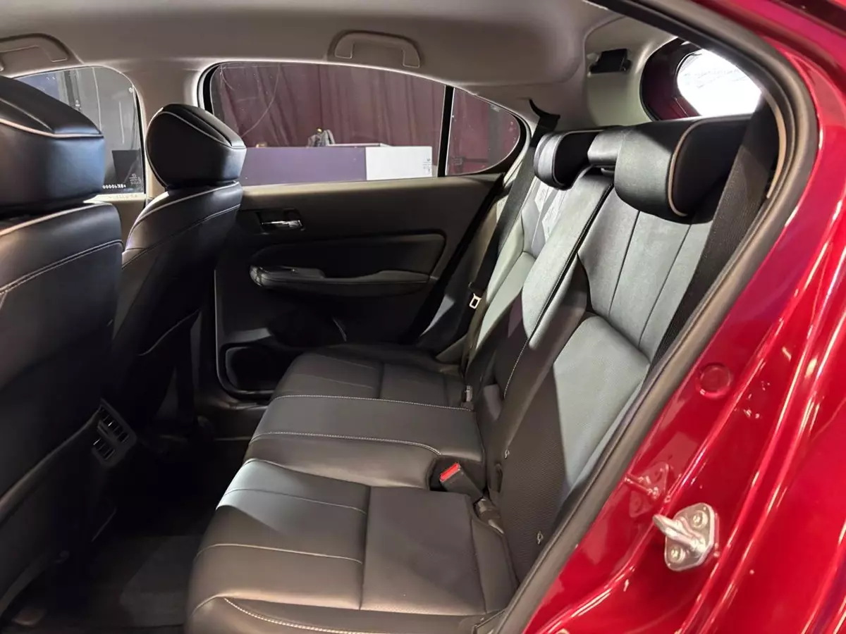 banco traseiro do Honda City Hatch Touring Sport 2026 
