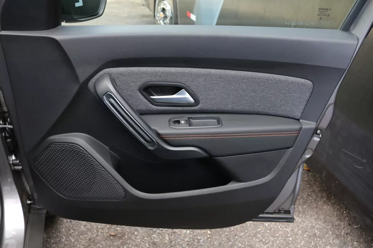 Teste Renault Duster Iconic Plus Turbo 2026  