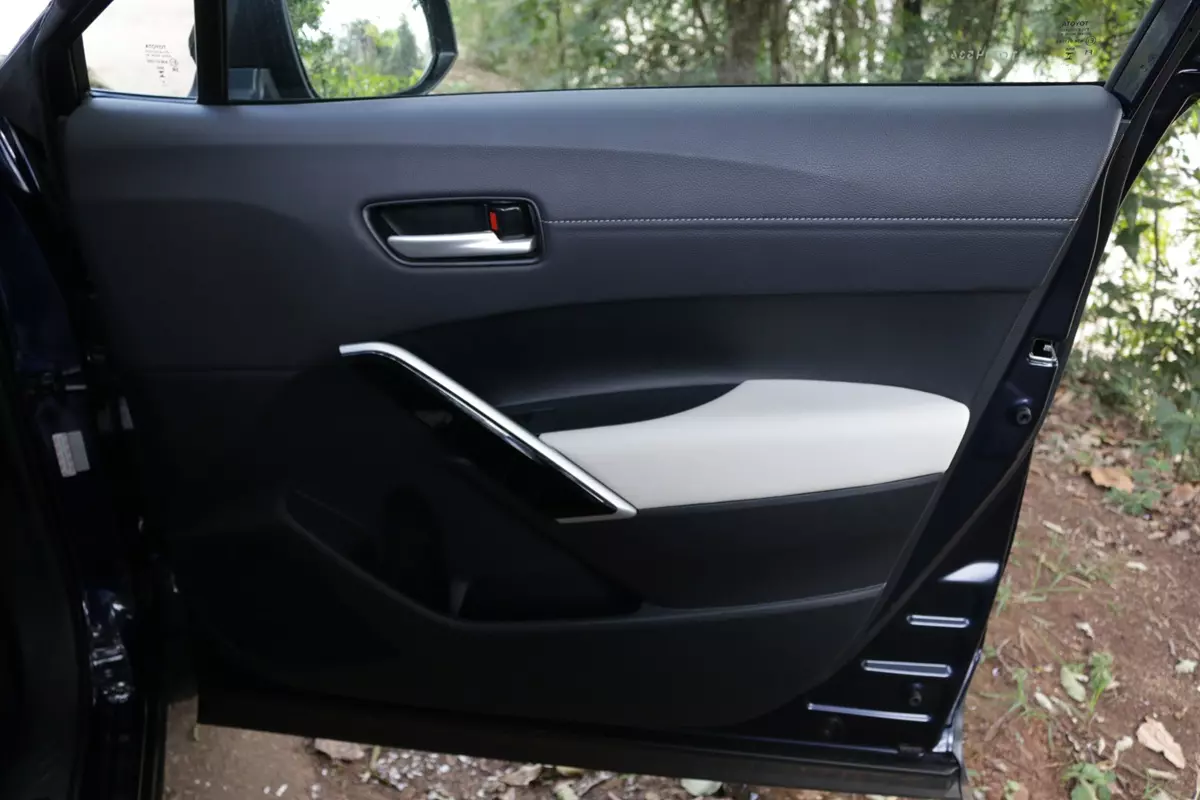Toyota Corolla Cross XRX Hybrid 2026