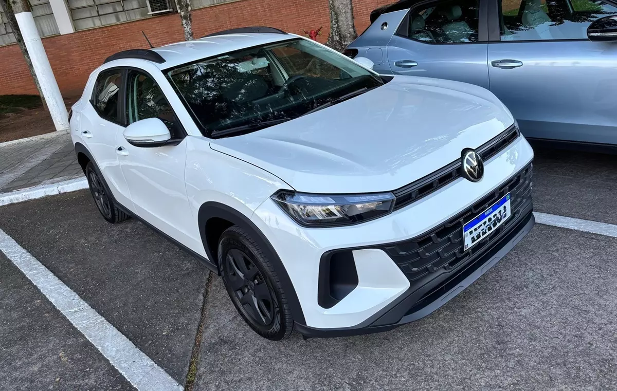 VW Tera 1.0 MPI 2026 de frente na cor Branco Cristal 