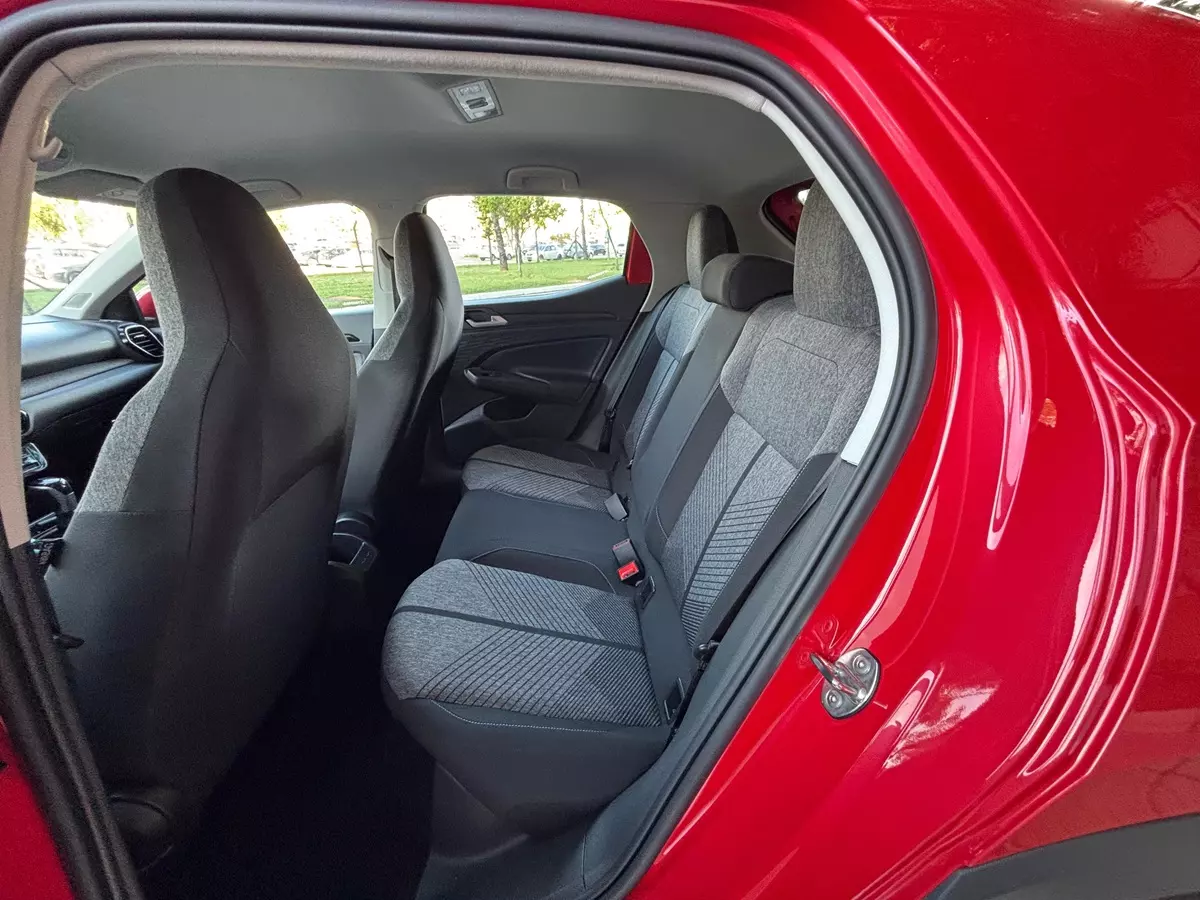 banco traseeiro do VW Tera Comfort AT6 2026  