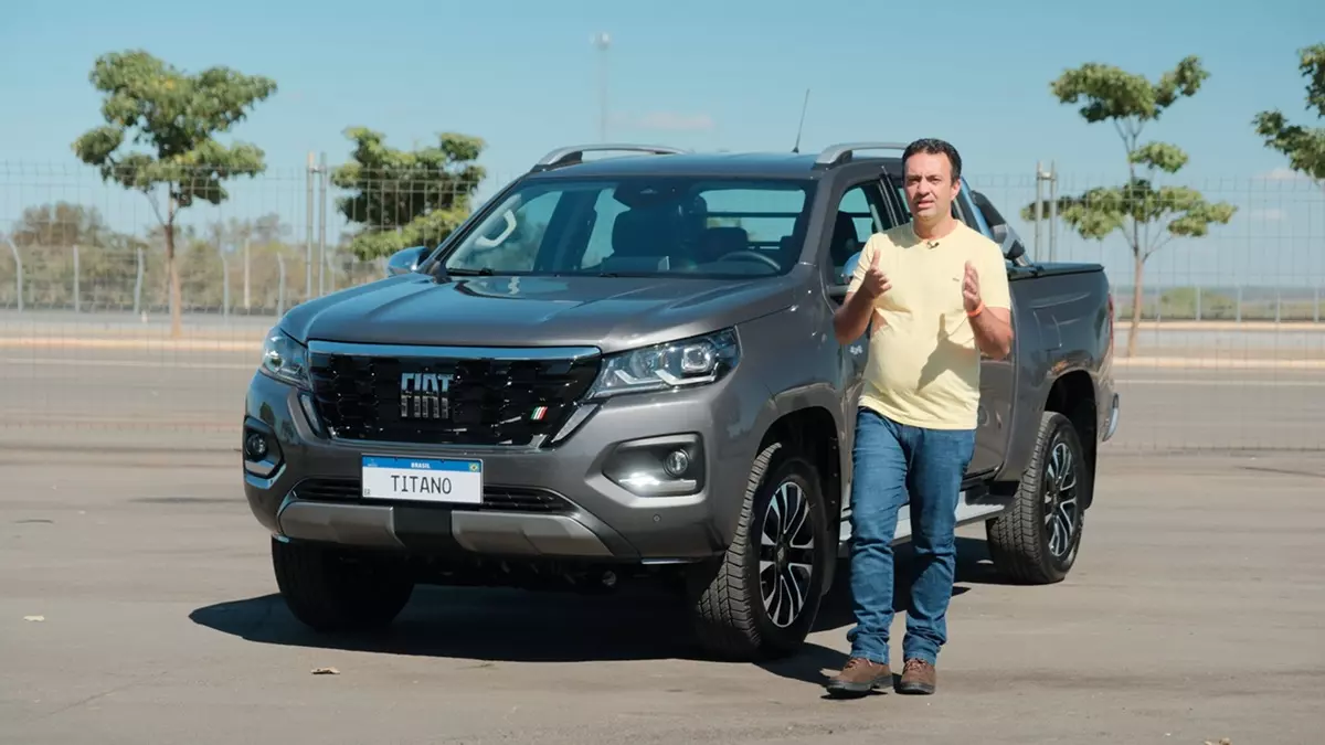 Nova Fiat Titano Ranch 2026 na cor cinza silverstone