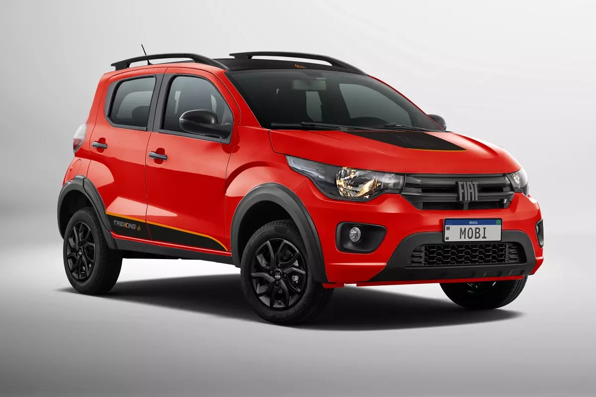 Fiat Mobi Trekking 2026 de frente na cor vermelha
