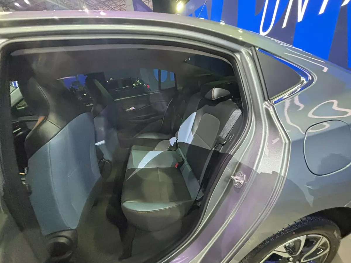 banco traseiro do Novo Chevrolet Onix Plus Premier 2026
