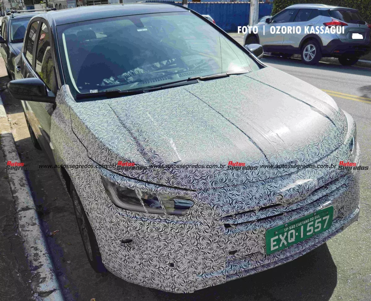 Novo Chevrolet Onix Premier 2026 de frente na cor azul