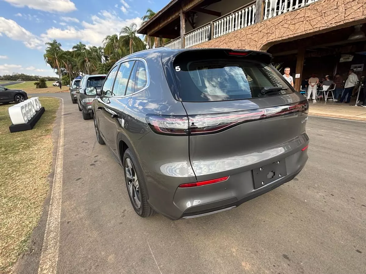 central multimídia do Novo Geely EX5 Max
