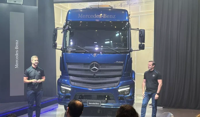 Novo Mercedes-Benz Axor
