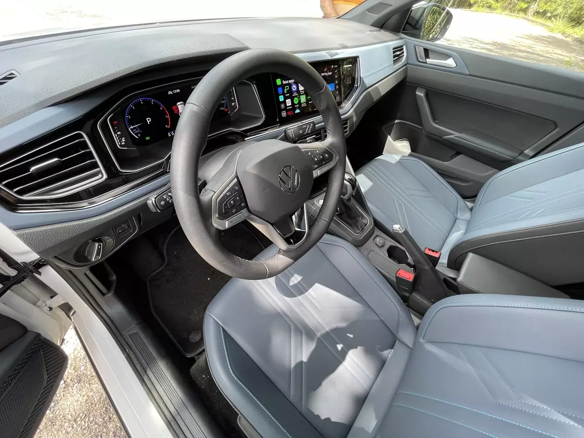 Painel do VW Nivus Highline Outfit 2026