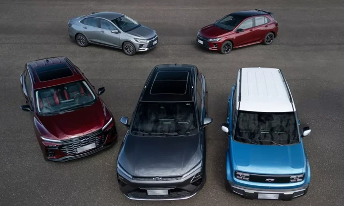 Chevrolet mostra Tracker, Onix e Onix Plus 2026 e seus SUVs chineses