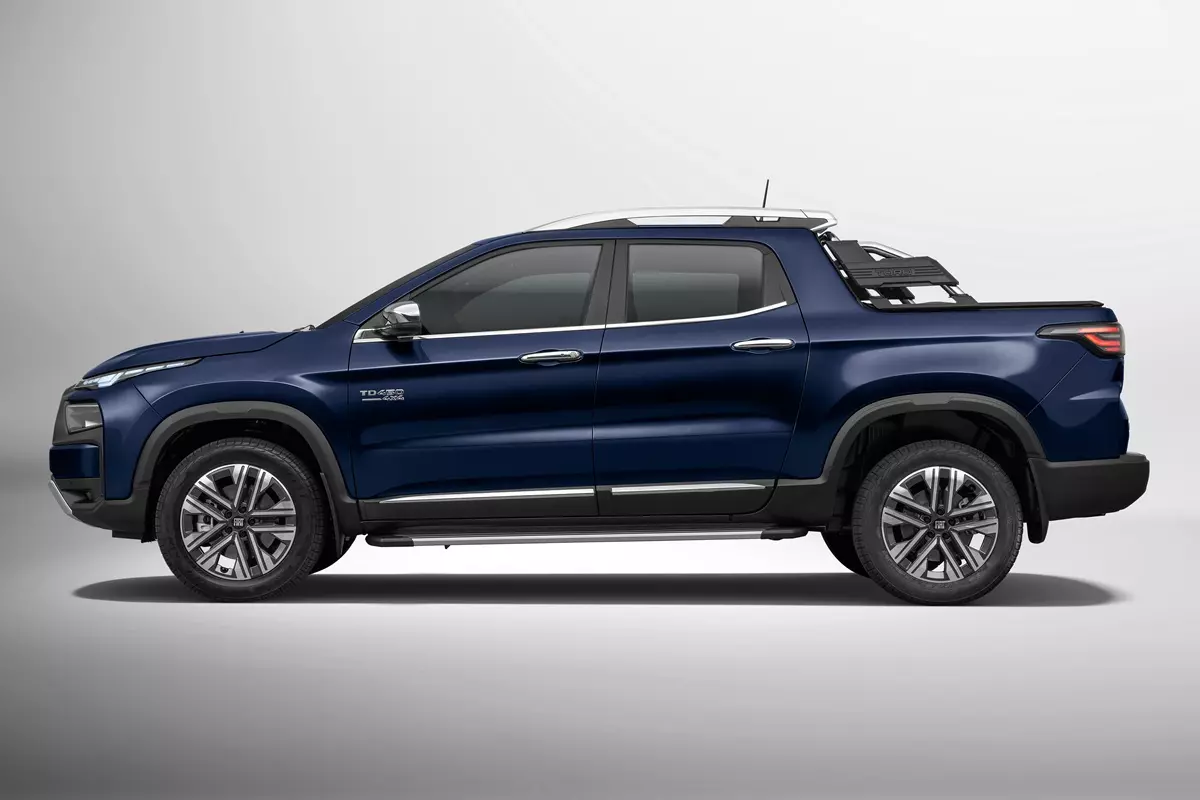 Fiat Toro Ranch 2026 de lado na cor azul
