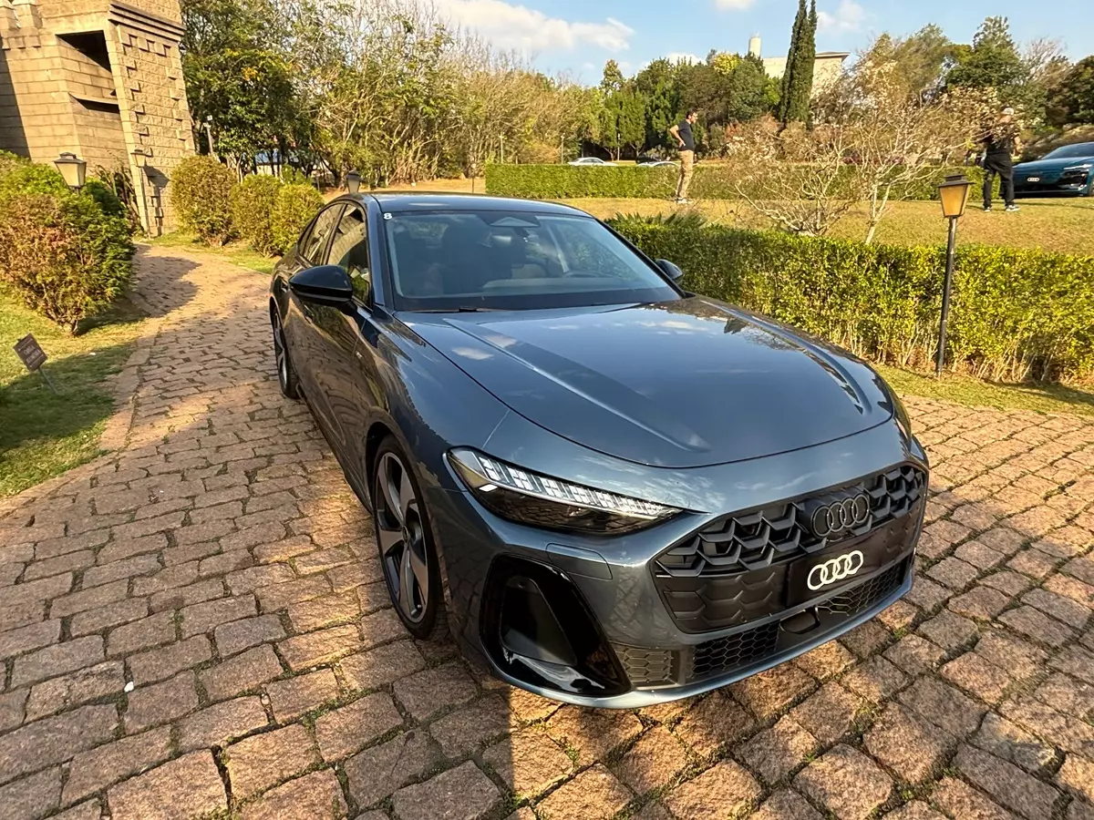 Audi A5 Sedan 2.0 TFSI Performance S edition quattro