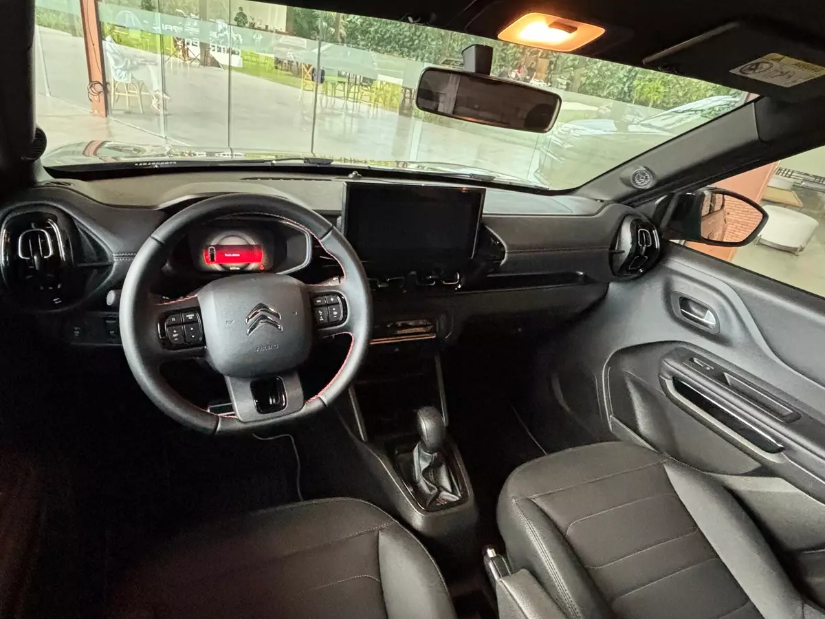 painel do Citroën Basalt Dark Edition 2026 
