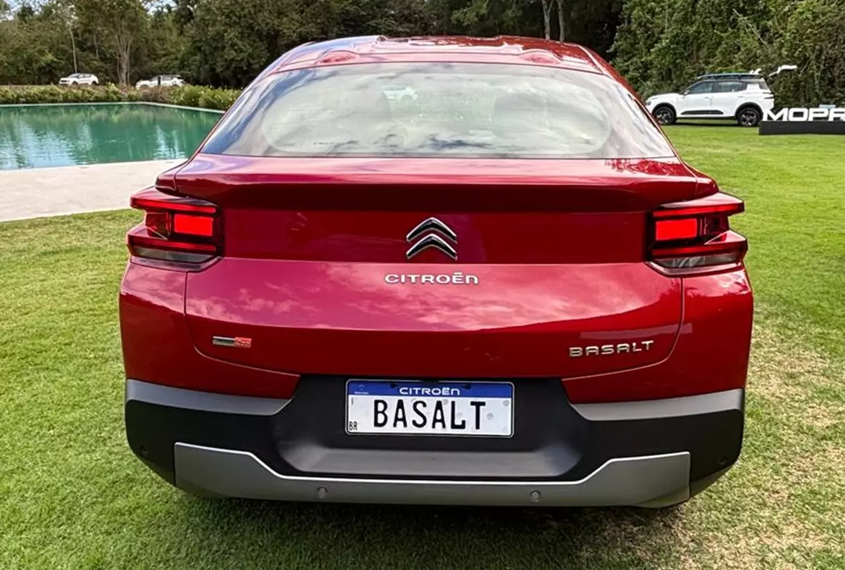 Citroën Basalt Shine Turbo 200 CVT 2026 