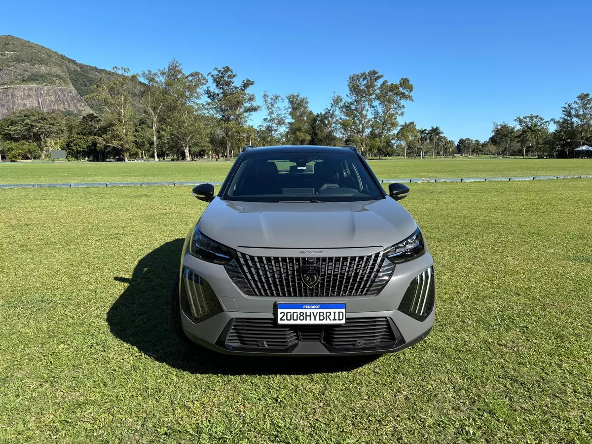Peugeot 2008 GT Hybrid 2026