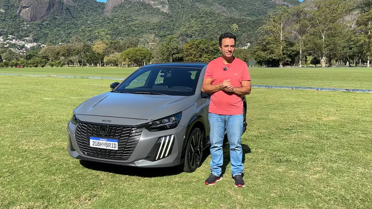 Novo Peugeot 208 GT Hybrid 2026
