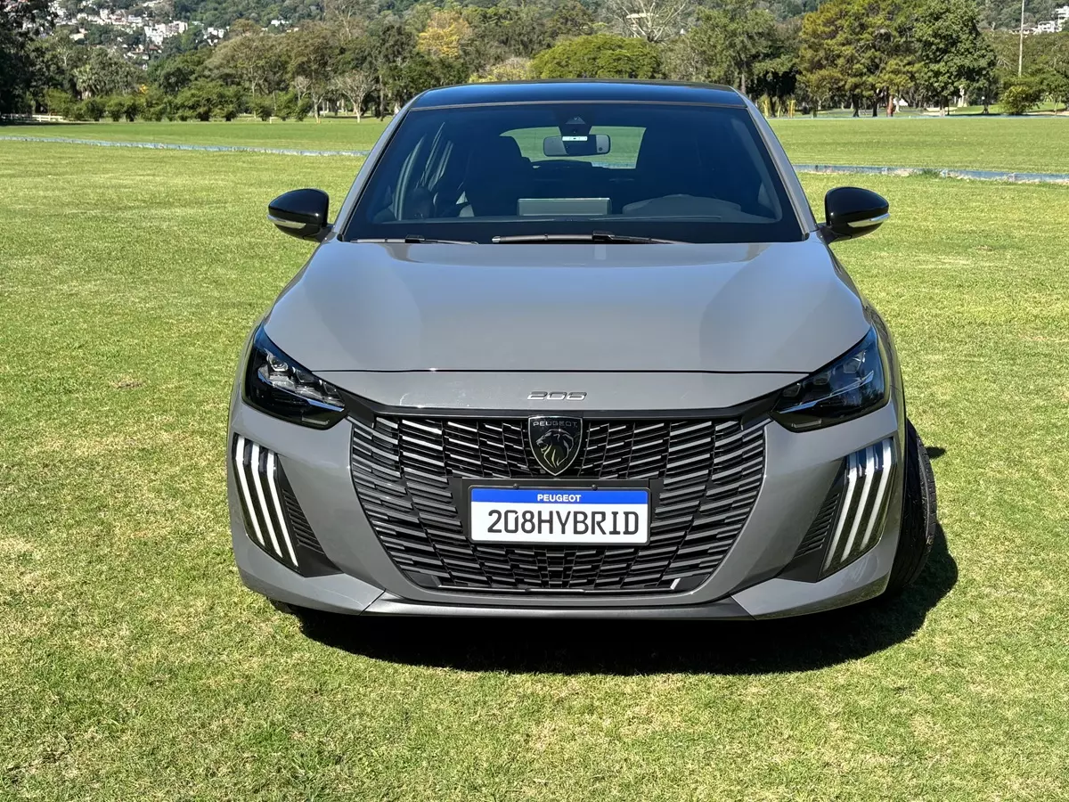 Novo Peugeot 208 GT Hybrid 2026

