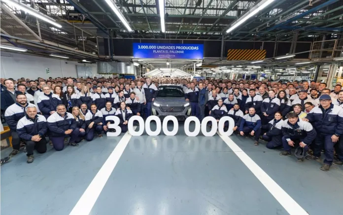 Stellantis atinge 3 milhões de carros fabricados em El Palomar, na Argentina