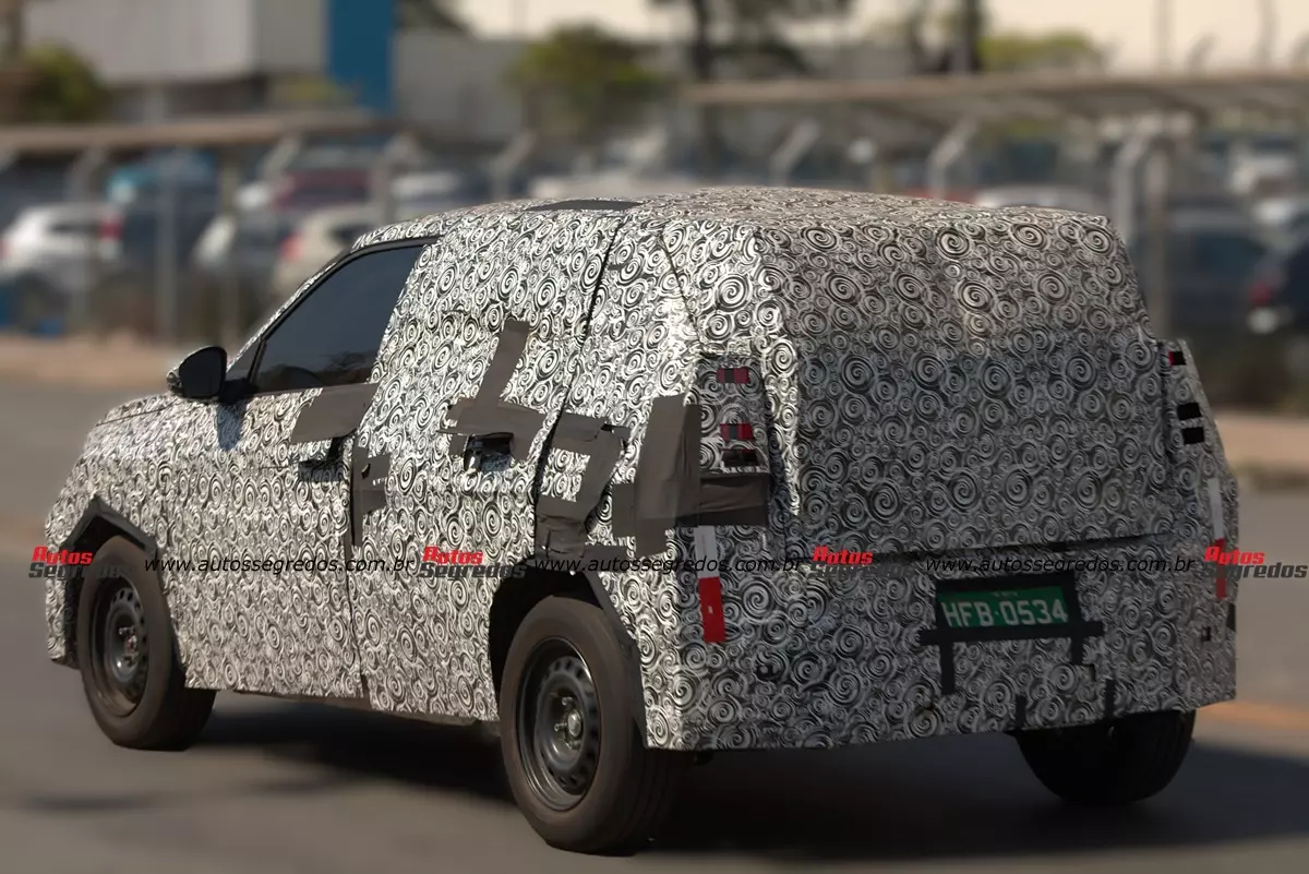 Flagra do novo Fiat Grand Panda (Novo Argo) 2027  
