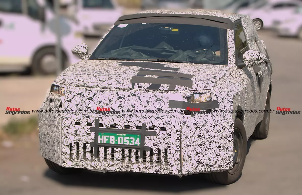 Flagra do novo Fiat Grand Panda (Novo Argo) 2027  
