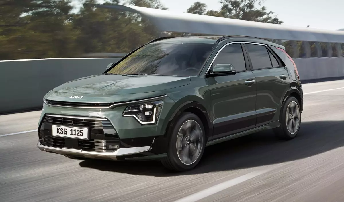 Kia Niro 2026 de frente na cor cinza