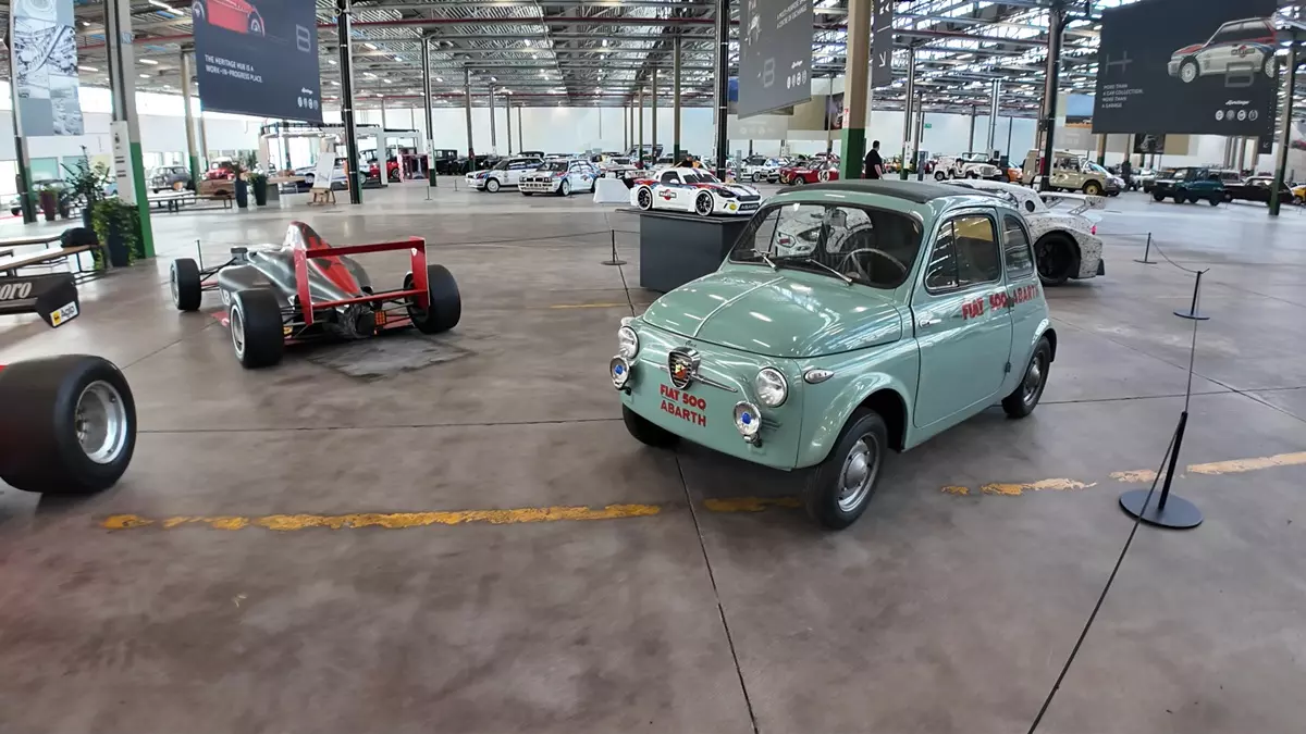 Fiat 500 Abarth no Museu Heritage HUB Mirafiori  
