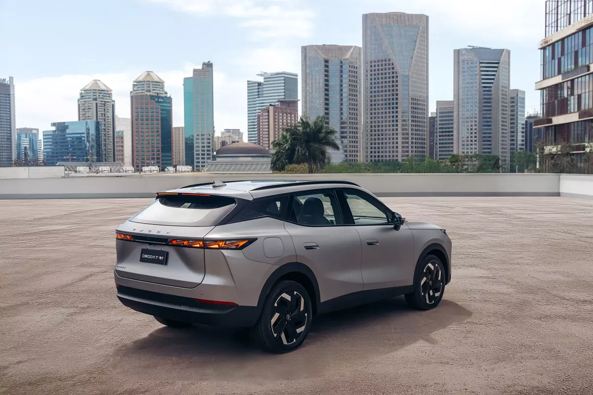 Novo Omoda 7 PHEV 2026 