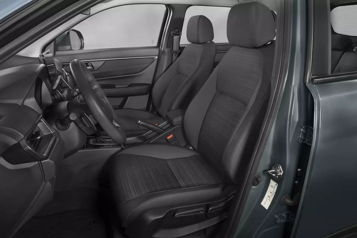 bancos dianteiros do Honda WR-V EX 2026