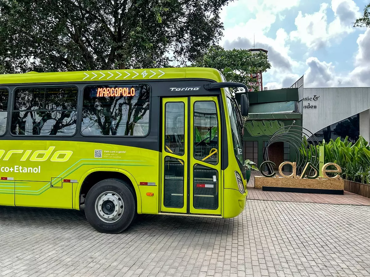 Marcopolo COP30 Protótipo de ônibus urbano híbrido etanol  