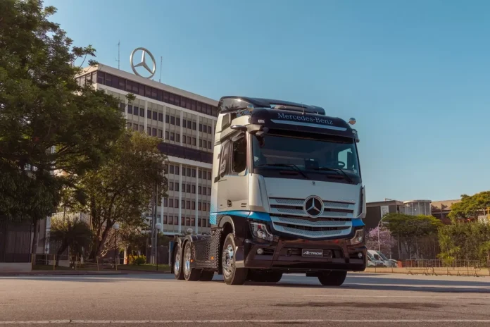 Mercedes-Benz Actros Evolution Série Especial 15 anos (5)