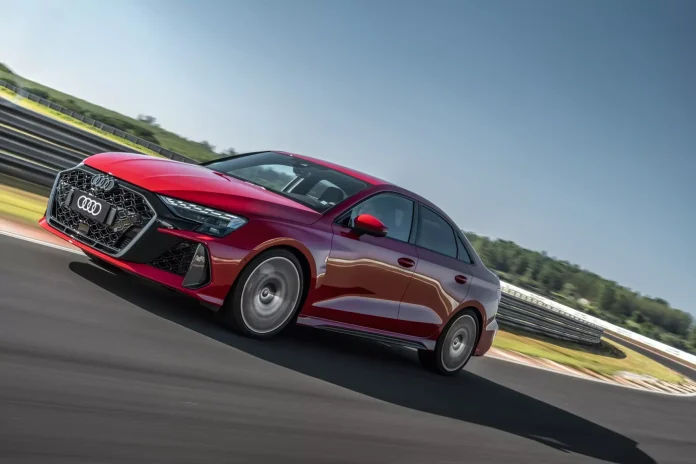Novo Audi RS3 2025