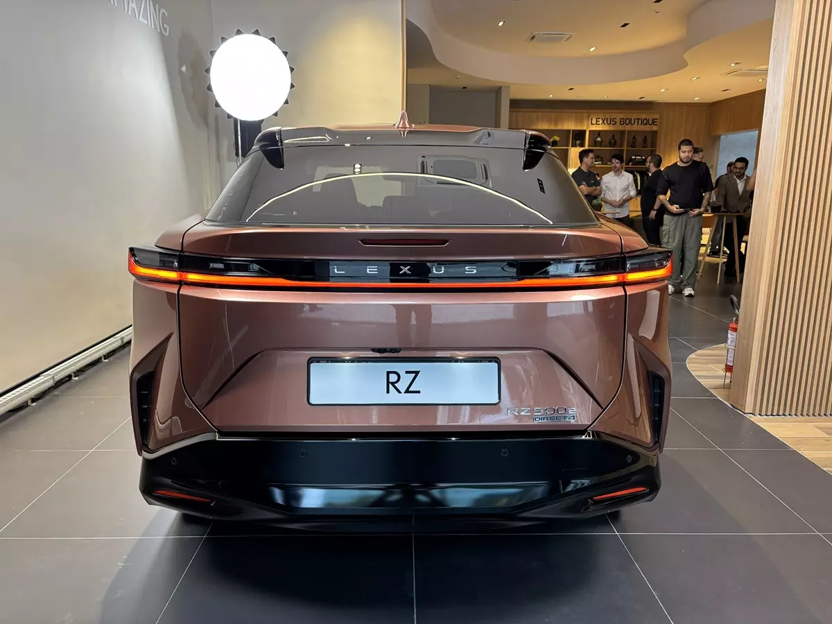 Lexus RZ 500e